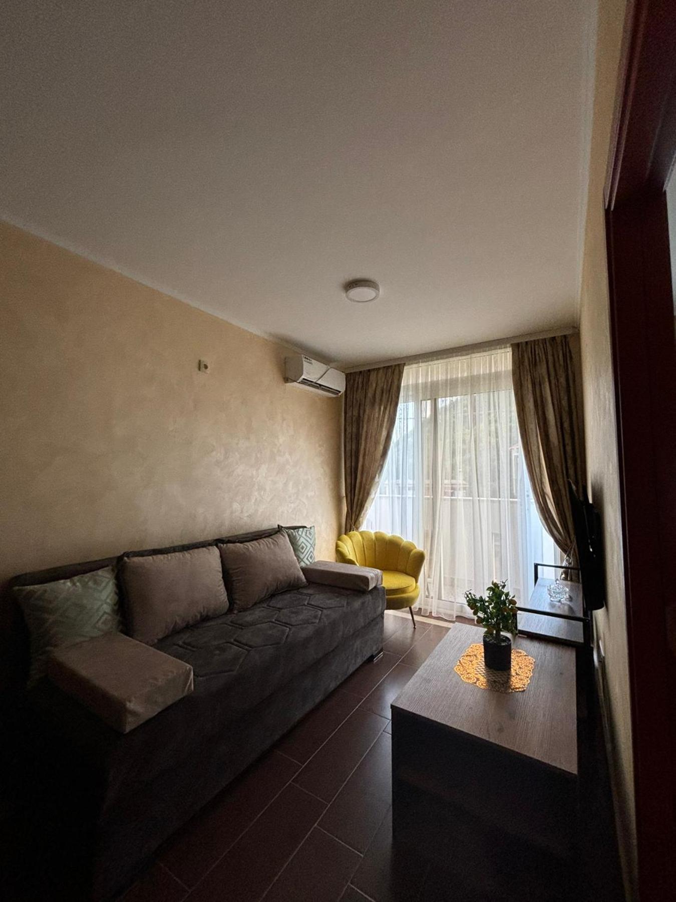 Apartment Dale Becici *